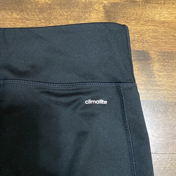 Adidas Black Three Quarter Length Leggings - Picture 6 of 6